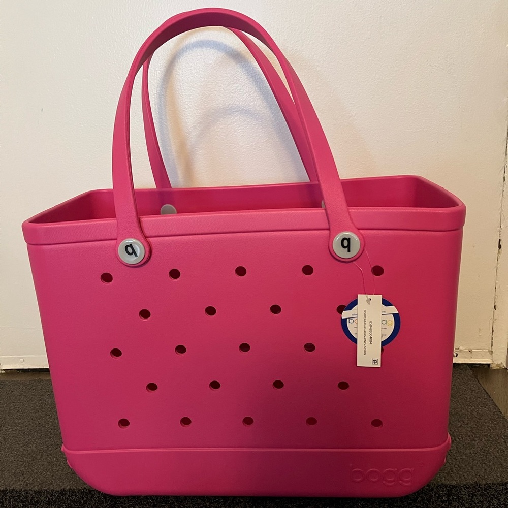 Original Bogg Bag. Haute Pink. SOLD OUT color. New with tags.